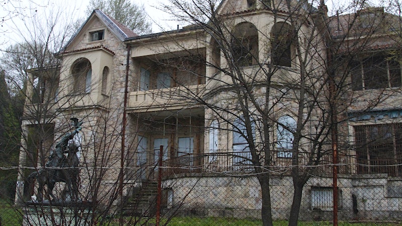 An Olympic-Size Cellar Stash: Wine Hoard Discovered at Greek Palace